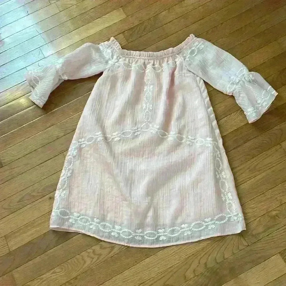 foxiedox Dresses & Skirts - Elegant Pink Off-Shoulder Dress